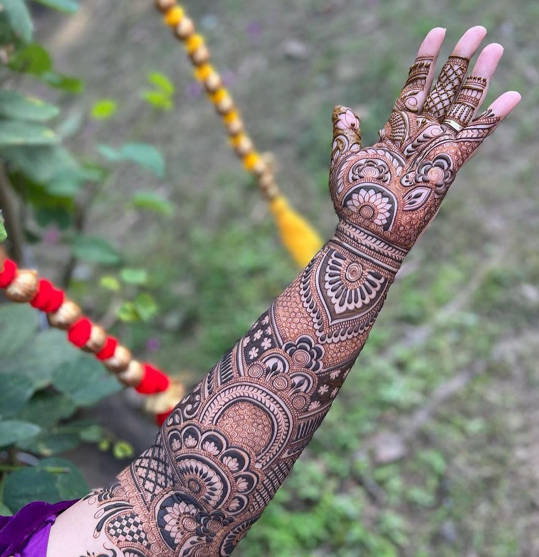 Riya’s Heena Art