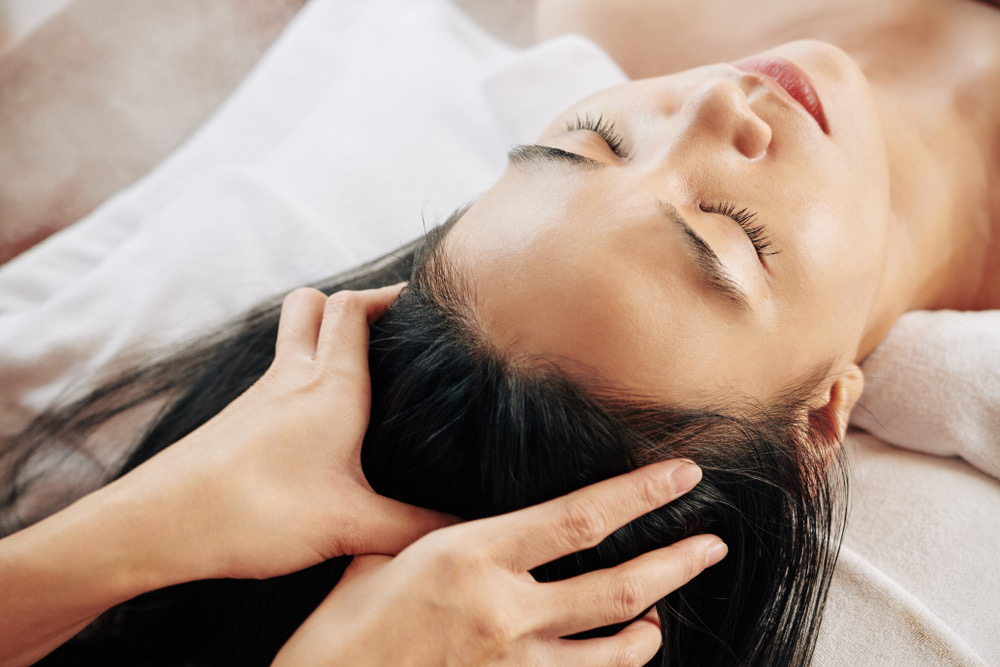 Indian Head With Facial Lift Massage 90”