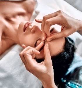 Facial Lift Massage 45”