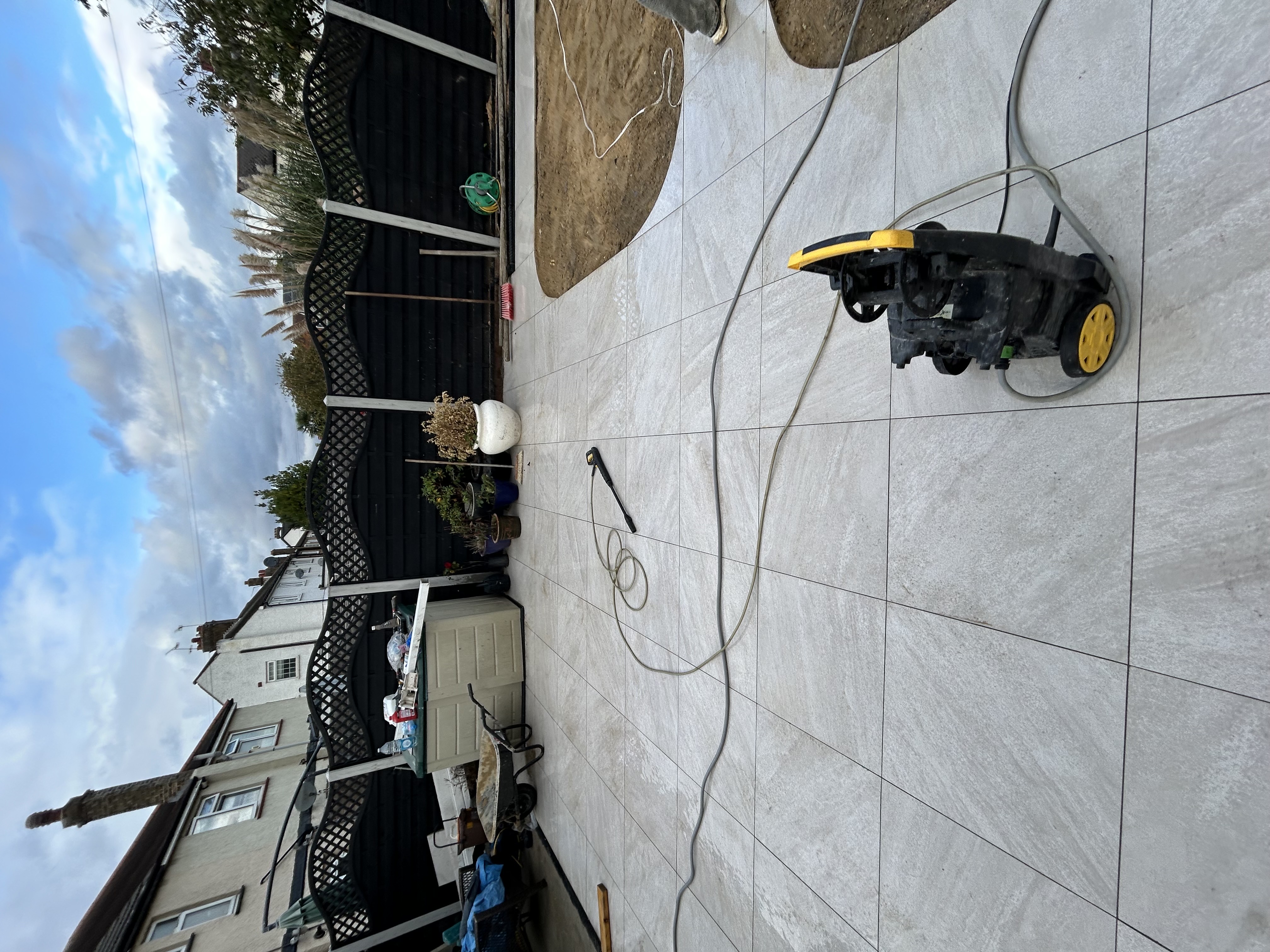 Garden New Slabs Or Paving Services