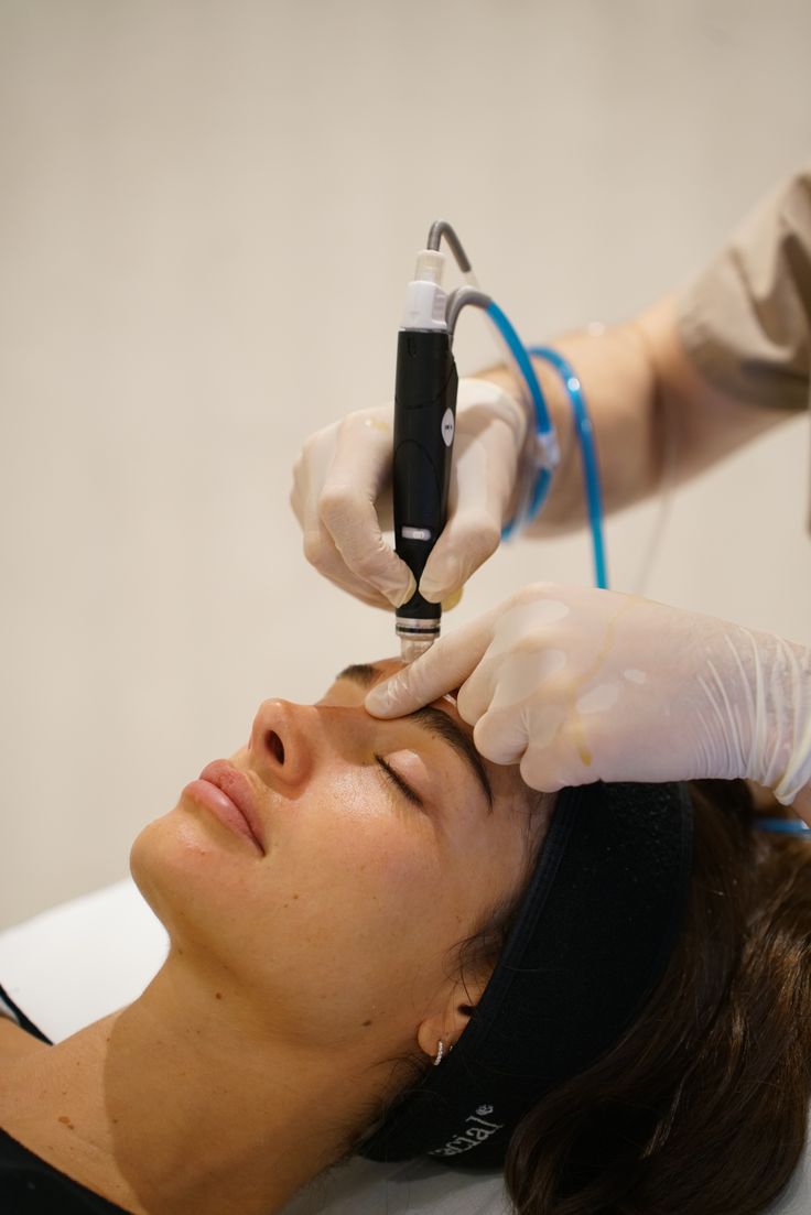 Glow & Hydration Facial